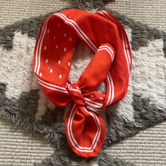 Vintage Accessories - Silky Vintage Red and White Scarf Headscarf